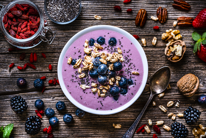 berry almond butter smoothie bowl